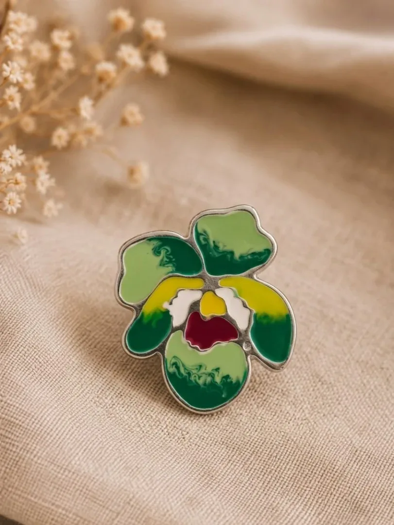 Colección de Pines Biodiversos